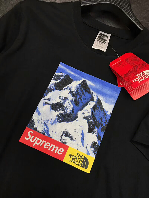 2018新作 シュプリームスーパーコピー シュプリーム The North Face Mountain Black Tee 黒